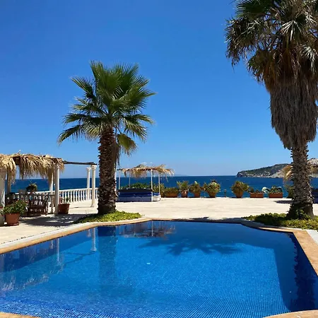 Villa Golden Dreams
