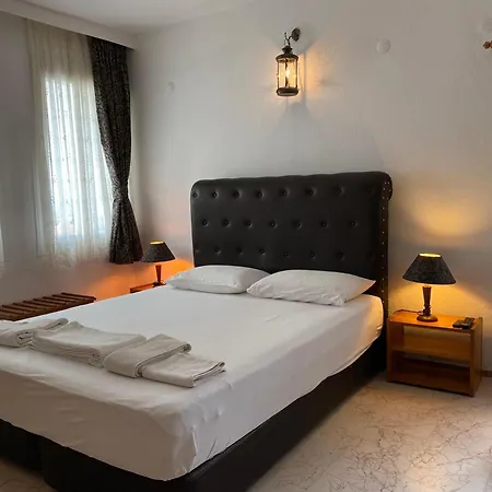 Golden Dreams Villa *